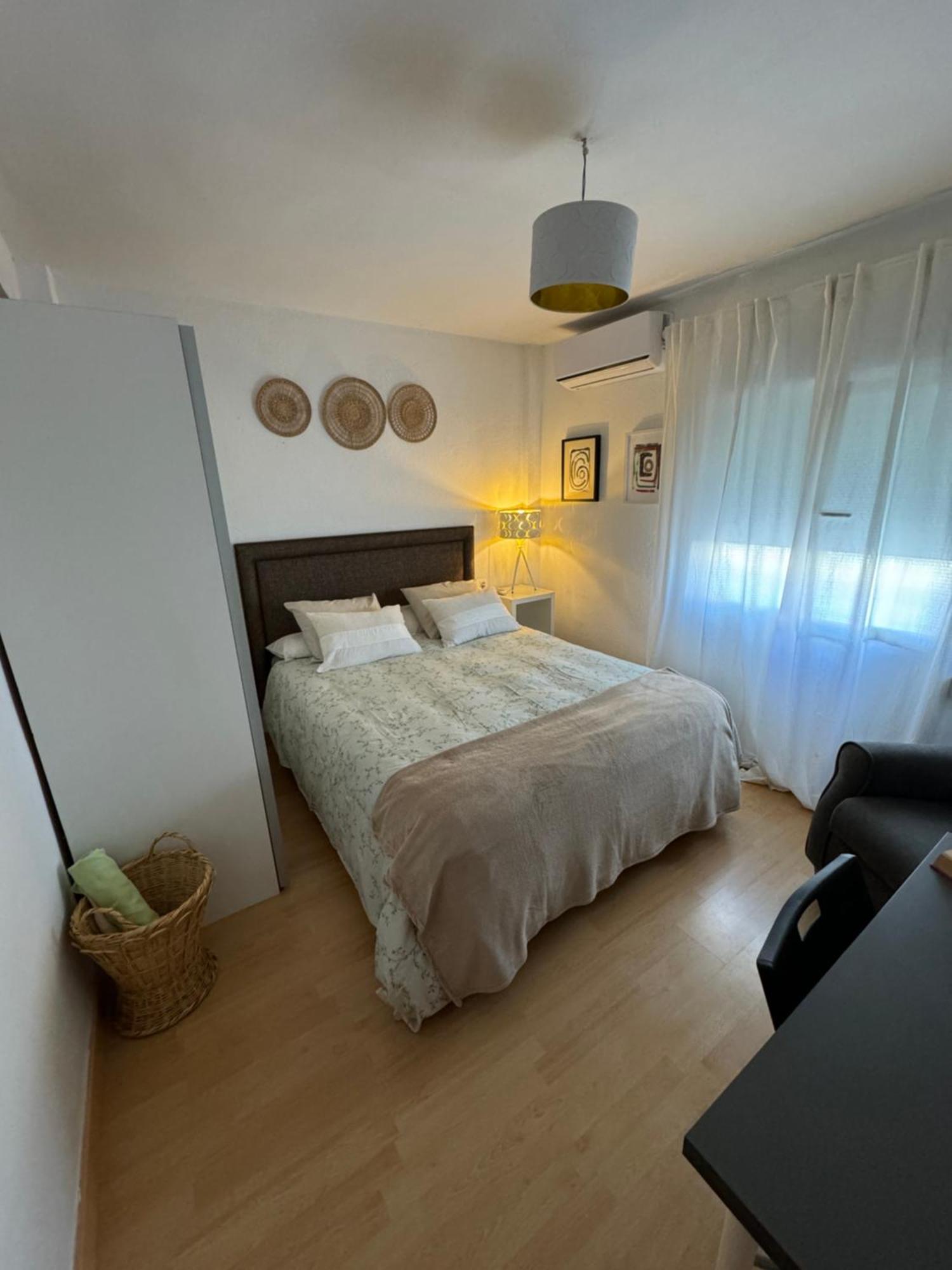 Harmony Room Malaga Piso Compartido Exterior photo